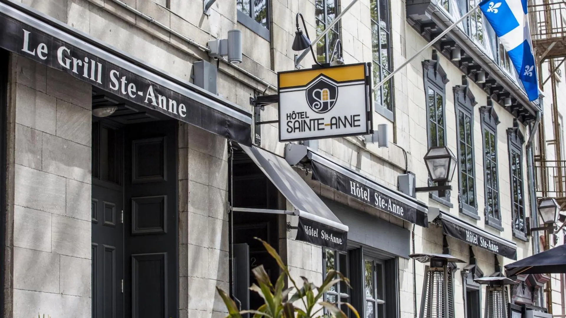 12 Romantic Hotels in Old Quebec City Worth Booking
