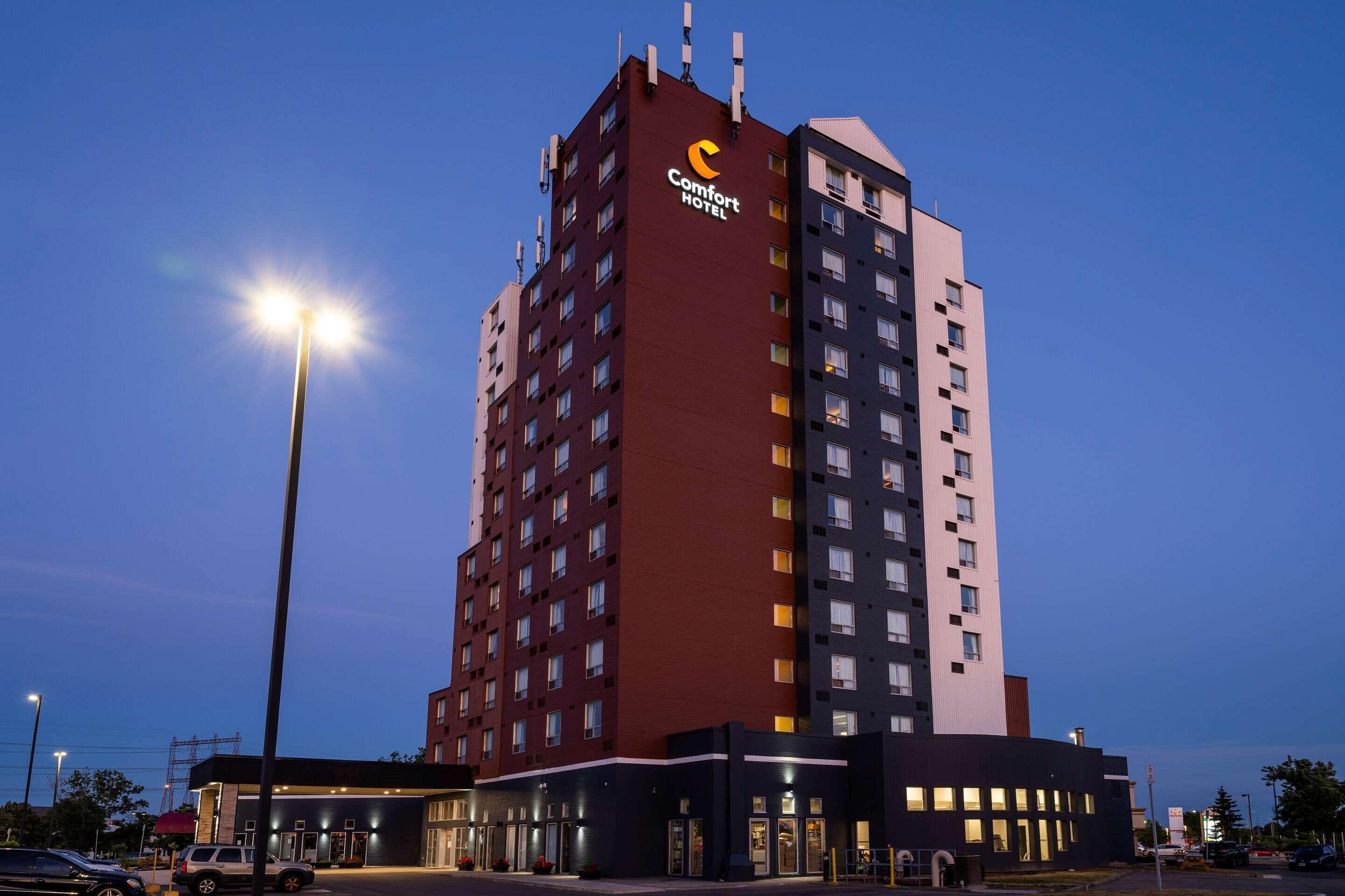 4 Budget Hotels Near Central Arena Toronto Worth Booking
