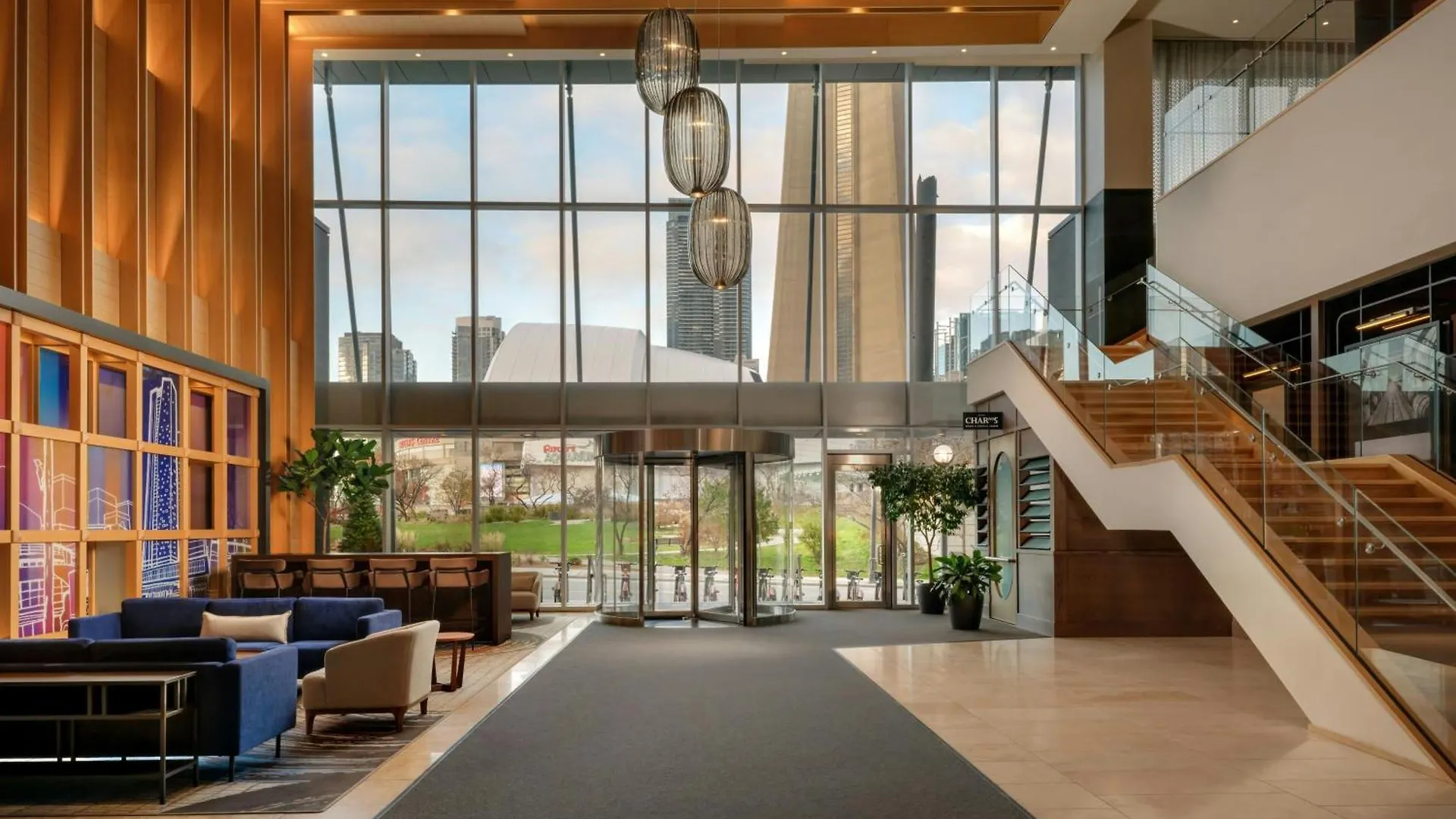 15 Smart Central Hotels In Downtown Toronto Worth Booking