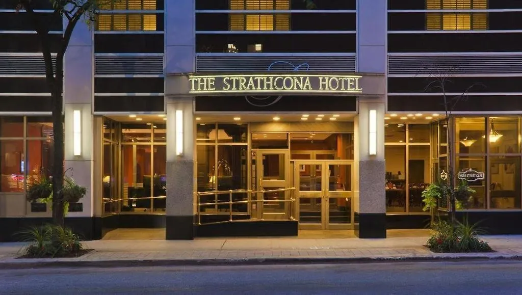 Staying In Entertainment District: 15 Central Hotels Compared