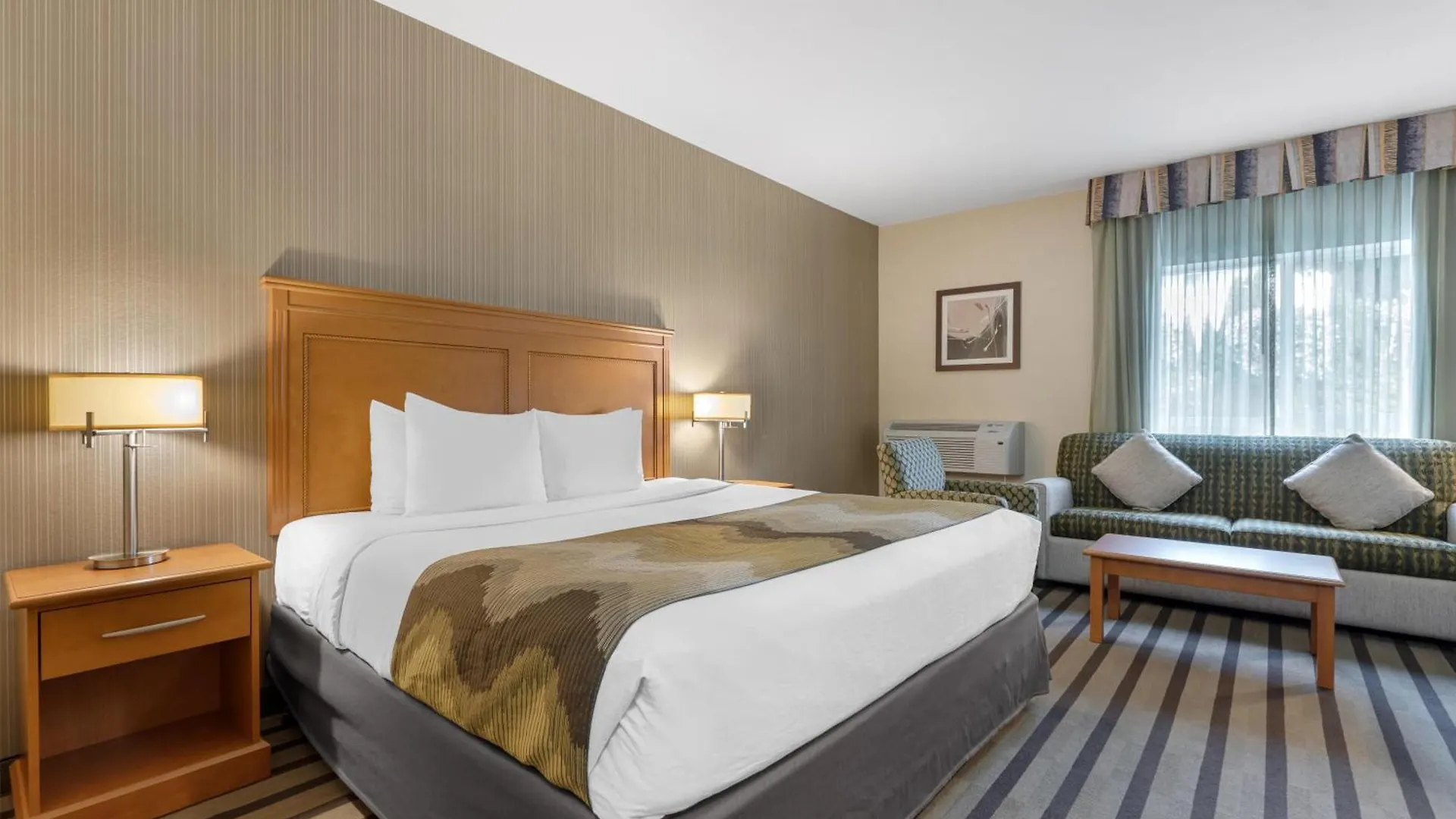 9 Business Hotels Close to Fleetwood Arena in Surrey