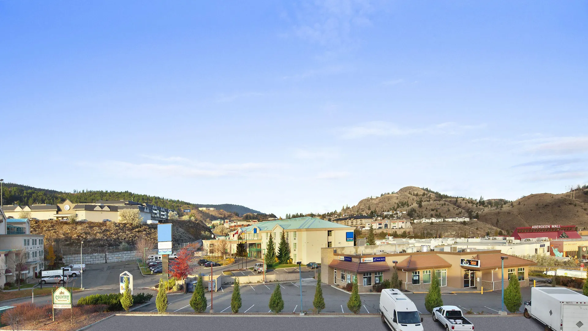 7 Airport Hotels Near Kamloops Conference Centre Worth Booking