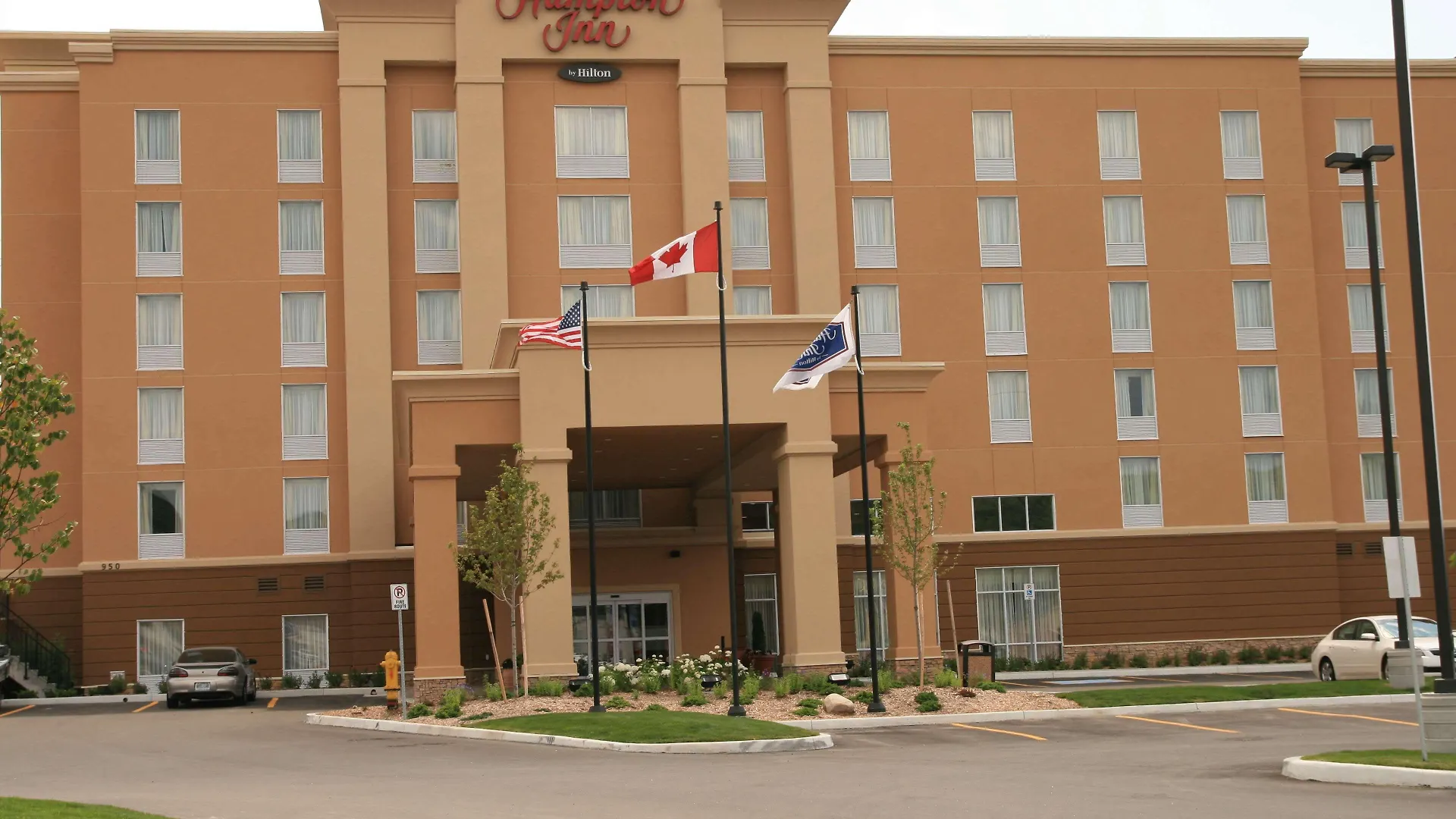 6 Airport Hotels Near Bingo Country That Deliver
