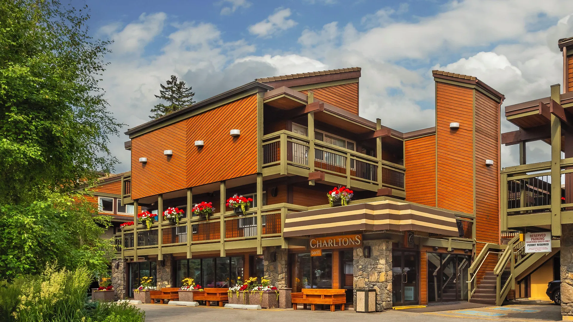 4 Top-Rated Resort Hotels In Banff You Should Know