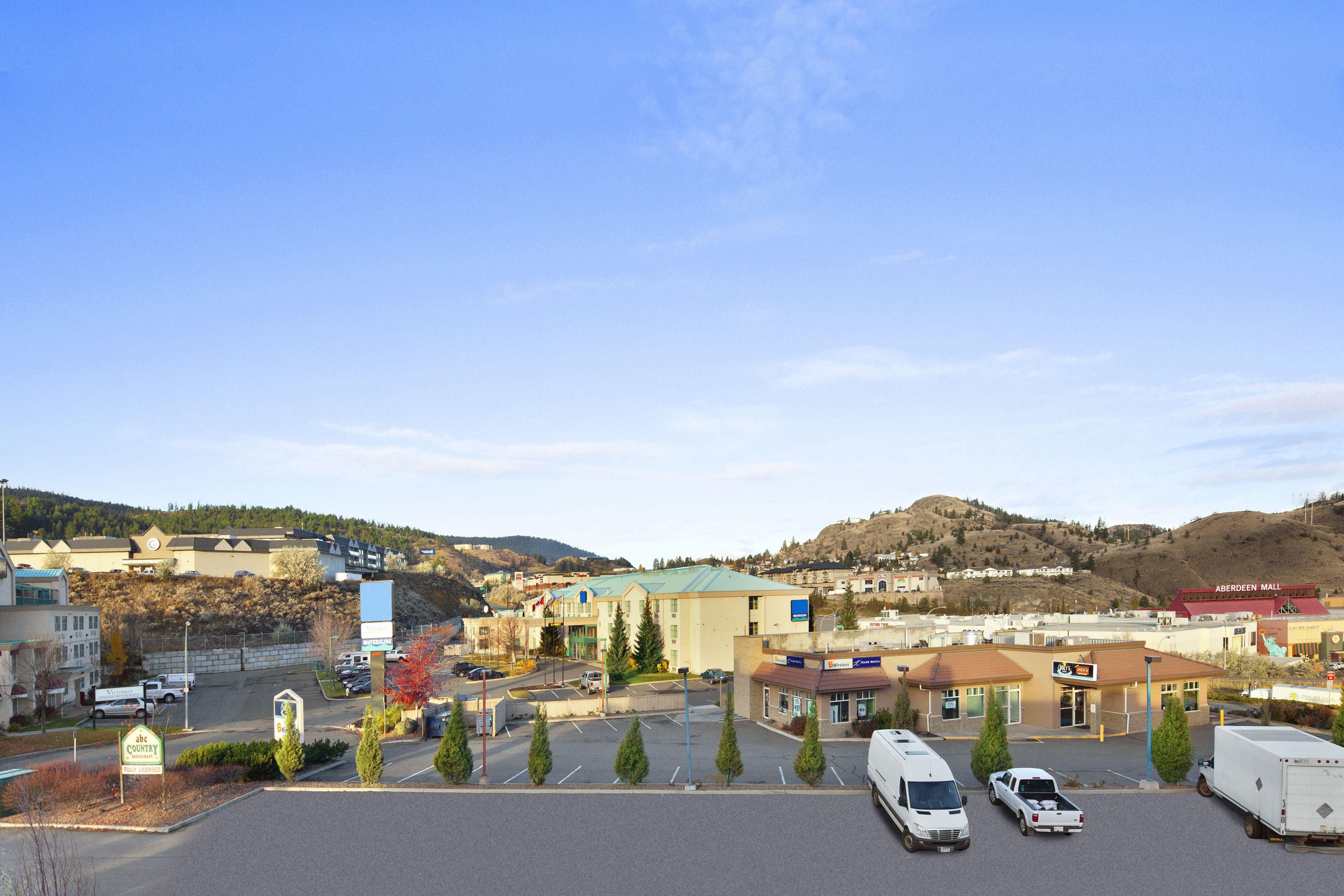 7 Airport Hotels Near Kamloops Conference Centre Worth Booking